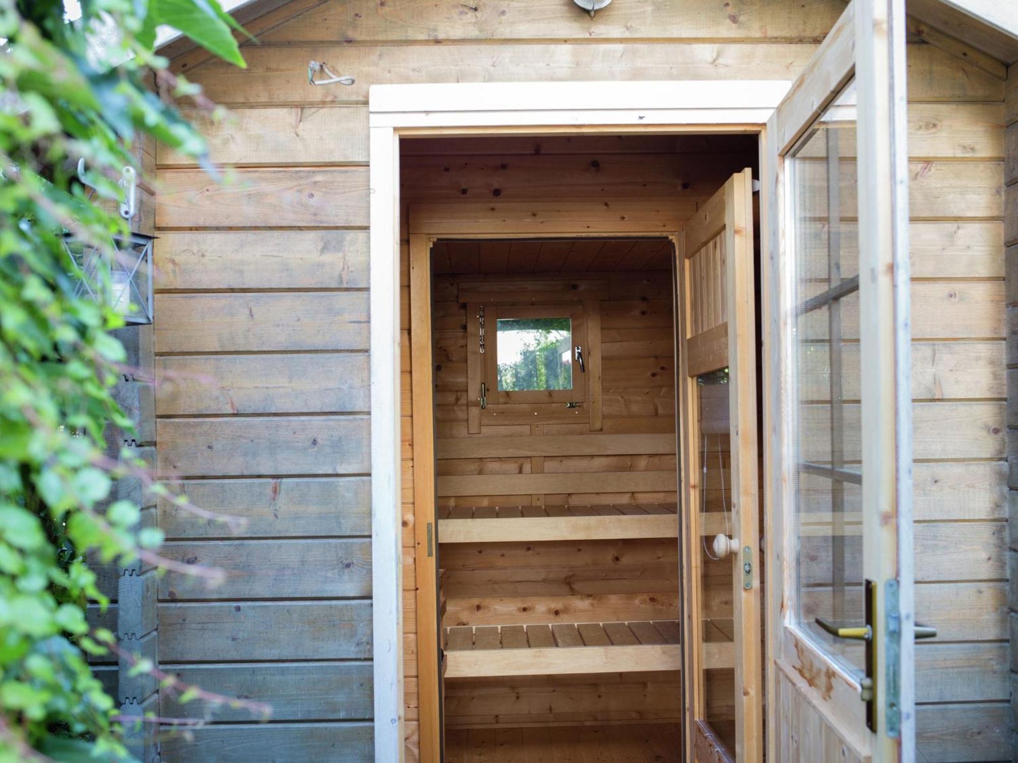 Apartment With Sauna Merlsheim Bagian luar foto